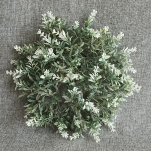 fehér virágú koszorú