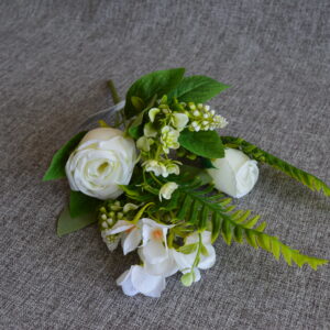 rózsacsokor páfránylevéllel