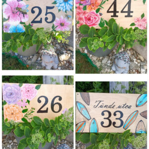 kézzel festett fa házszám tábla